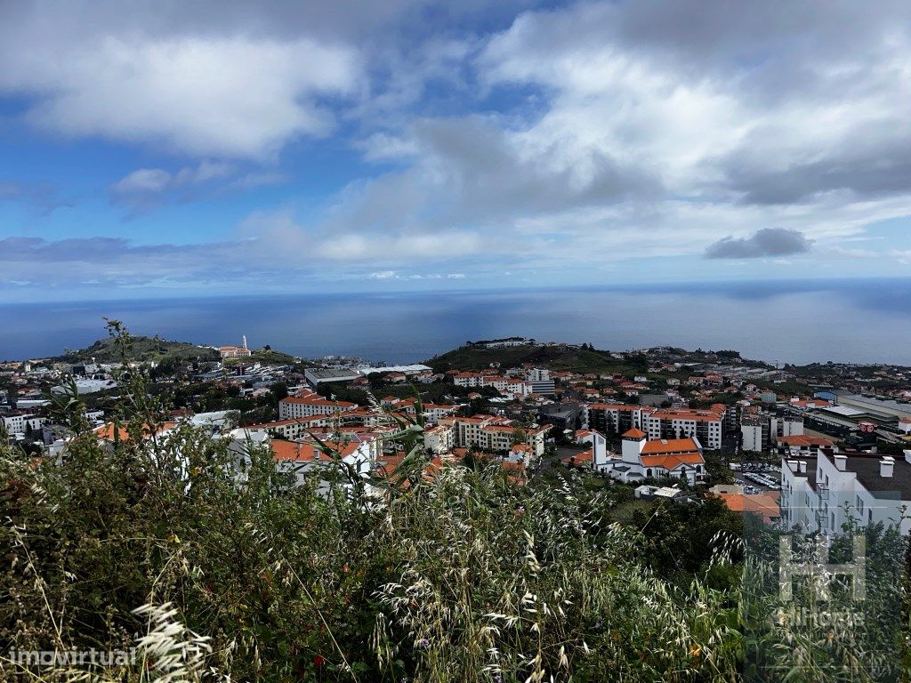 891m² Land in Funchal, Portugal No. 206960