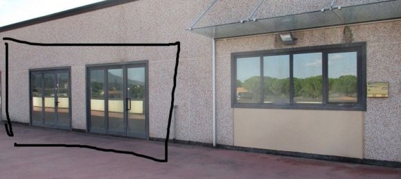 208m² Warehouse in Spoleto, Italy No. 256399 2