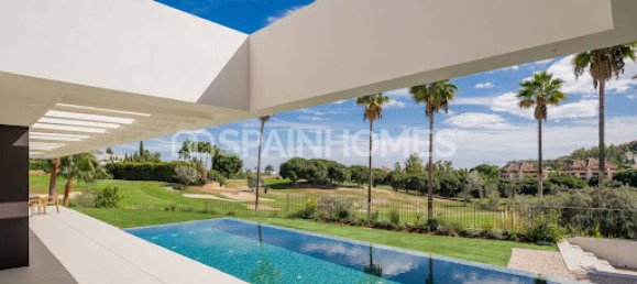 4 bedrooms Villa in Marbella, Spain No. 183371 4