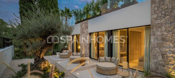4 bedrooms Villa in Marbella, Spain No. 183371 7