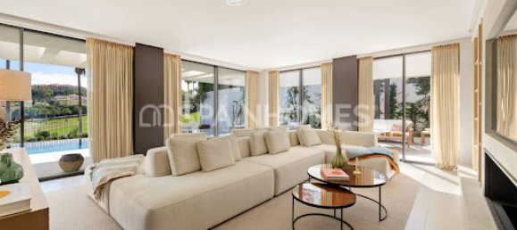 4 bedrooms Villa in Marbella, Spain No. 183371 27