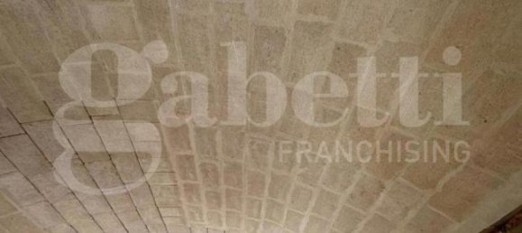 Вилла с 4 комнатами в Остуни, Италия № 80192 6