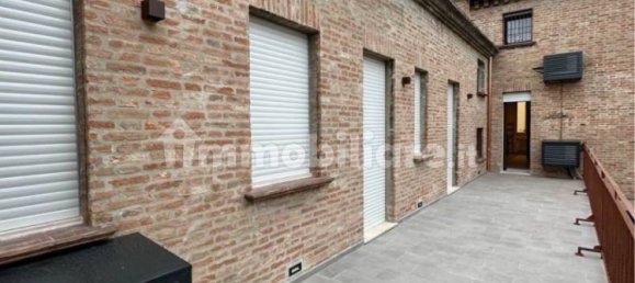 4 bedrooms Apartment in Ferrara, Italy No. 310739 6