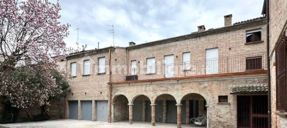 4 bedrooms Apartment in Ferrara, Italy No. 310739 22
