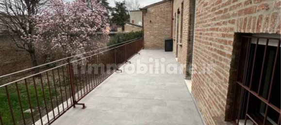 4 bedrooms Apartment in Ferrara, Italy No. 310739 8