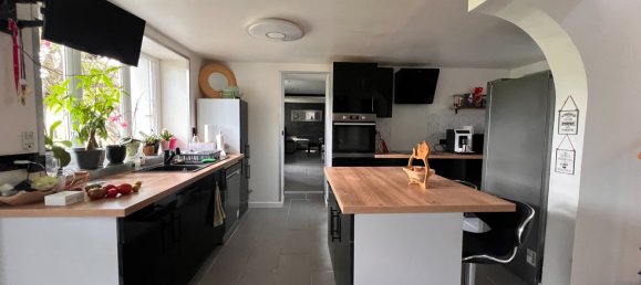 Casa de 4 dormitorios en Bu, France No. 154695 4