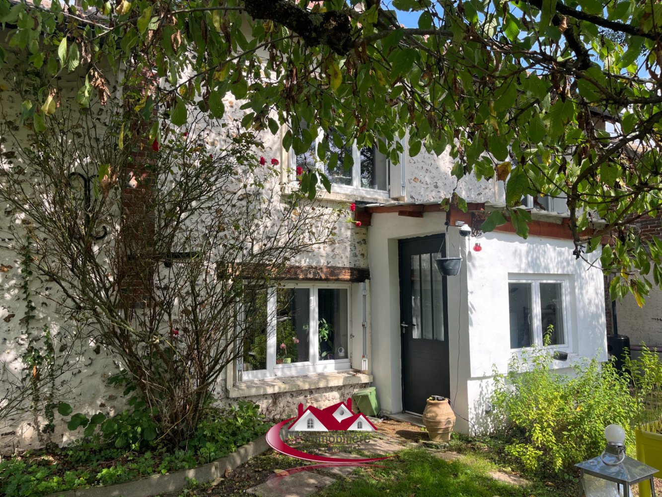 Casa de 4 dormitorios en Bu, France No. 154695