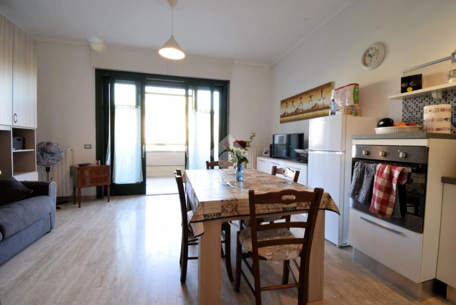 Studio à Pieve Emanuele, Italy No. 128911