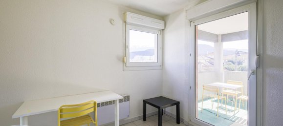 Studio in Grenoble, France No. 275590 2