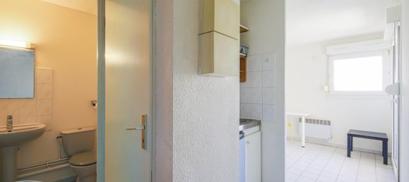 Studio in Grenoble, France No. 275590 3