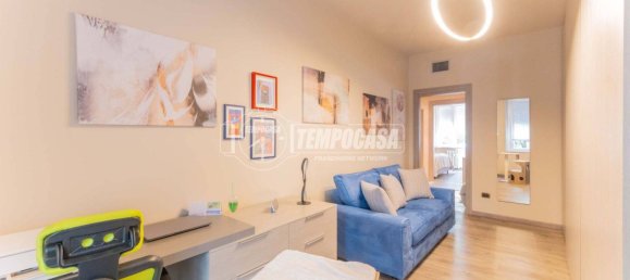 2 bedrooms Apartment in Milan, Italy No. 261640 10