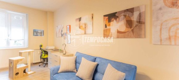 2 bedrooms Apartment in Milan, Italy No. 261640 3