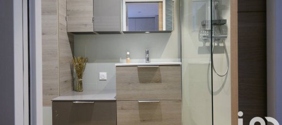 2 bedrooms Apartment in Lille, France No. 156951 3