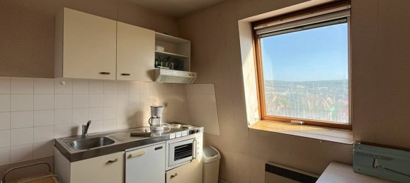 1 bedroom Apartment in Saint-Amand-Montrond, France No. 263557 2