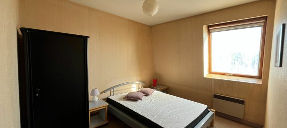 1 bedroom Apartment in Saint-Amand-Montrond, France No. 263557 3