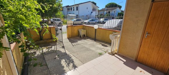 3 rooms Apartment in Comacchio, Italy No. 277359 3