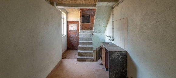 Casa de 3 dormitorios en Lorvao, Portugal No. 167752 2