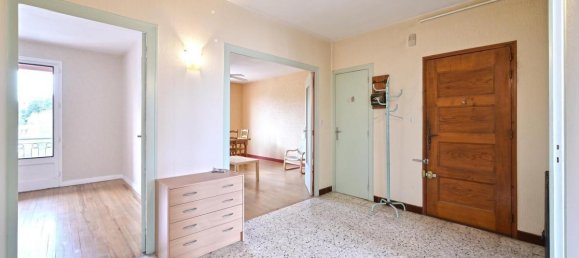 2 غرف نوم شقة في Bourgoin-Jallieu, France رقم 190908 4