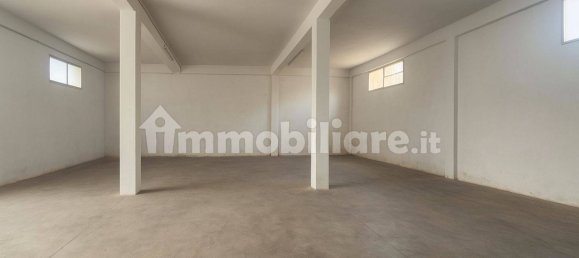 1 room Commercial property in Sava, Italy No. 343108 2