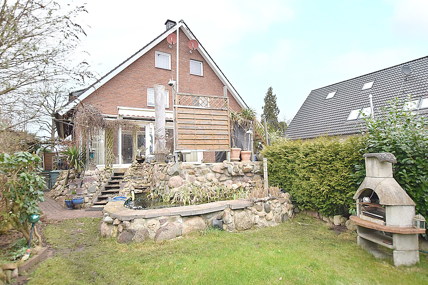 Квартира с 3 спальнями в Вандсбек, Германия № 73493