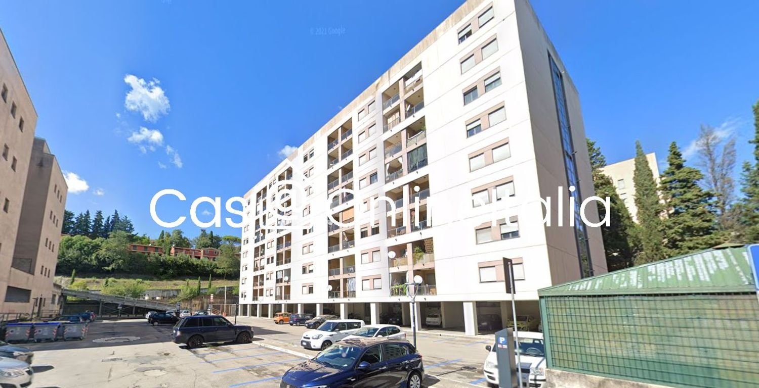 3 rooms Apartment in Perugia, Italy No. 194430