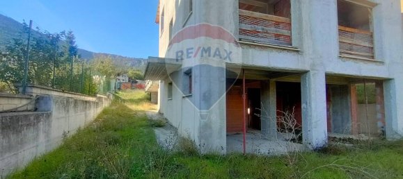 7 rooms Villa in L'Aquila, Italy No. 68099 5