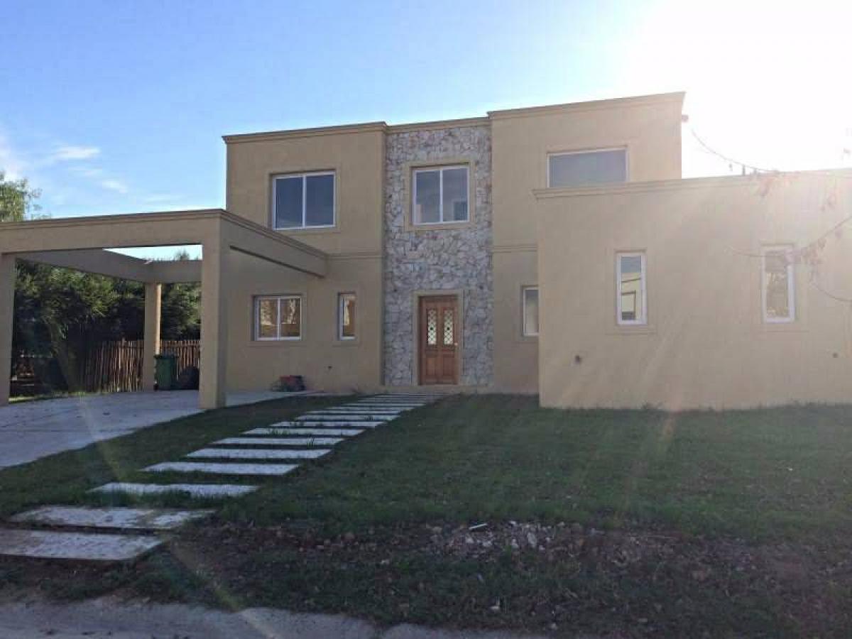 3 bedrooms House in Tigre, Argentina No. 6917