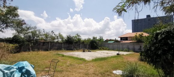 472m² Commercial property in Pattaya, Thailand No. 1686 3