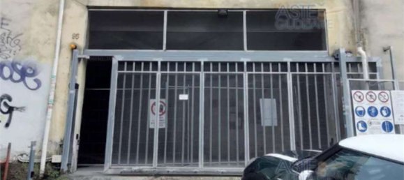 3 rooms Apartment in Rome, Italy No. 191464 11