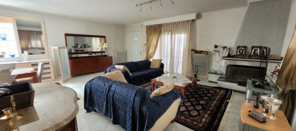 4 Schlafzimmer Property in Thermi, Greece, Nr. 53513 27