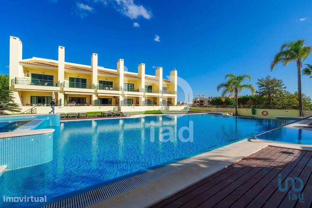 Вилла с 4 спальнями в Картейра, Португалия № 129510