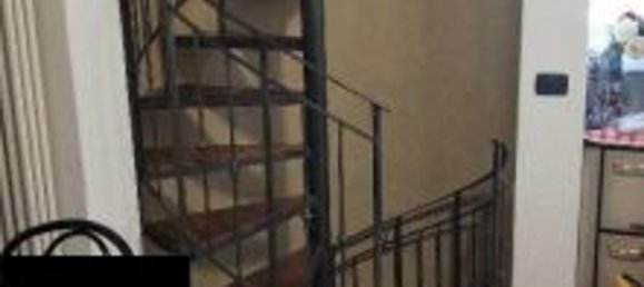 Дом с 2 комнатами в Кардано аль Кампо, Италия № 137209 5