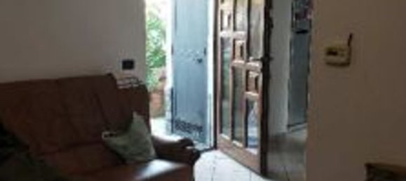 Дом с 2 комнатами в Кардано аль Кампо, Италия № 137209 7