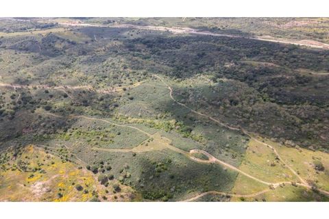  قطعة أرض في Santiago do Cacem, Portugal رقم 268524