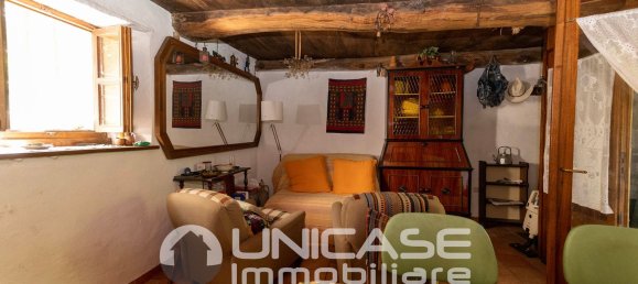 Casa de 3 habitaciónes en Barge, Italy No. 269350 12