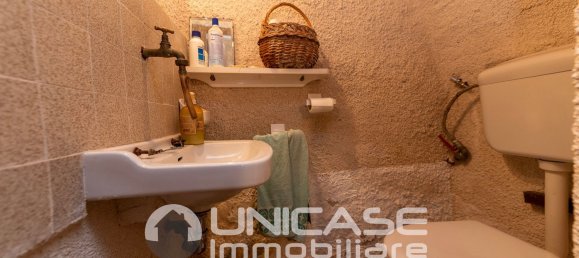 Casa de 3 habitaciónes en Barge, Italy No. 269350 20