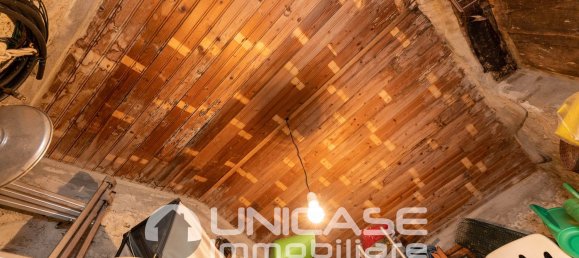 Casa de 3 habitaciónes en Barge, Italy No. 269350 23