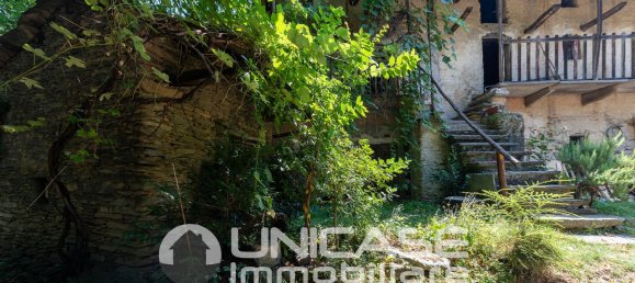 Casa de 3 habitaciónes en Barge, Italy No. 269350 28