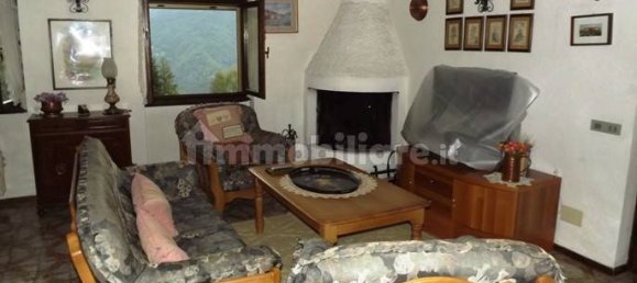 2 bedrooms House in Algua, Italy No. 84458 3