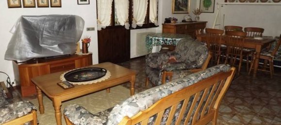 2 bedrooms House in Algua, Italy No. 84458 4