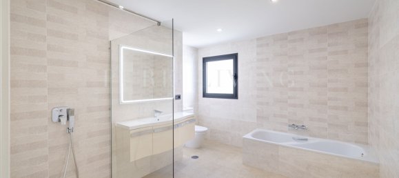 4 chambres Villa à Marbella, Spain No. 188909 18