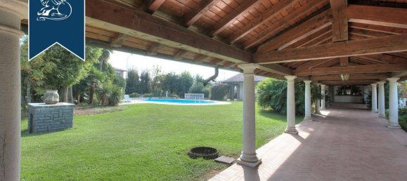 Studio in Chiari, Italy No. 57983 22