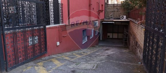 Propiedad comercial de 1 habitación en Rome, Italy No. 54915 3