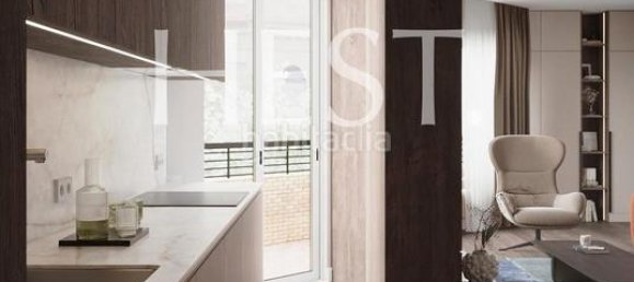 3 chambres Appartement à Eixample, Spain No. 83711 7