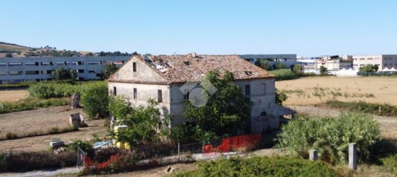 5 Schlafzimmer Haus in San Benedetto del Tronto, Italy, Nr. 287092 7