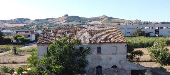 5 Schlafzimmer Haus in San Benedetto del Tronto, Italy, Nr. 287092 8