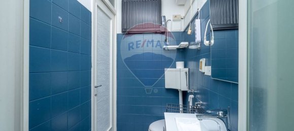 37m² Commercial property in Trieste, Italy No. 17951 13