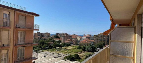 4 rooms Apartment in Vallecrosia, Italy No. 71009 4