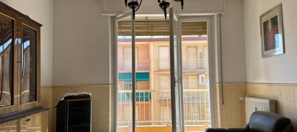 4 rooms Apartment in Vallecrosia, Italy No. 71009 3