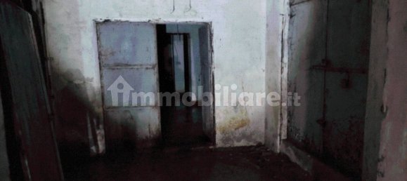 1-Zimmer Lagerhaus in Naples, Italy, Nr. 281066 2